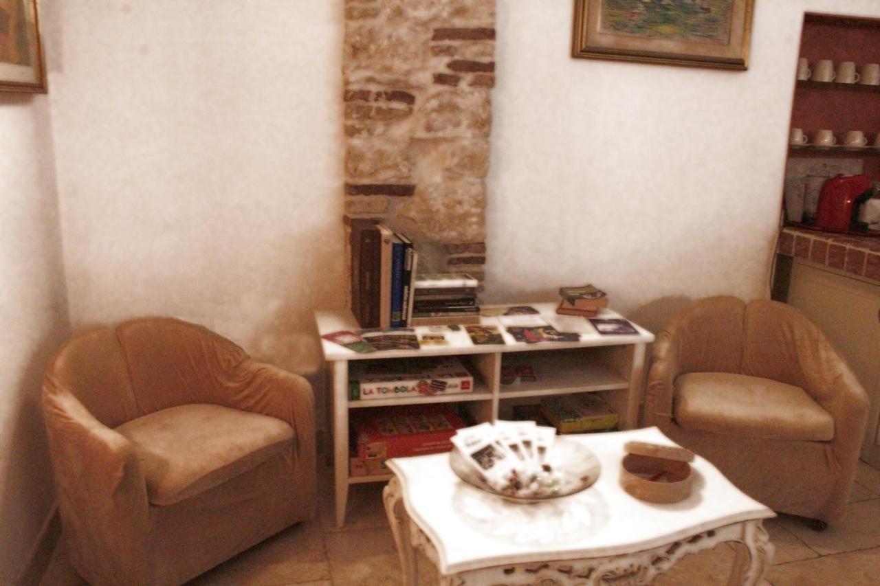 Appartement L'Antico Pozzo à Sulmona Extérieur photo